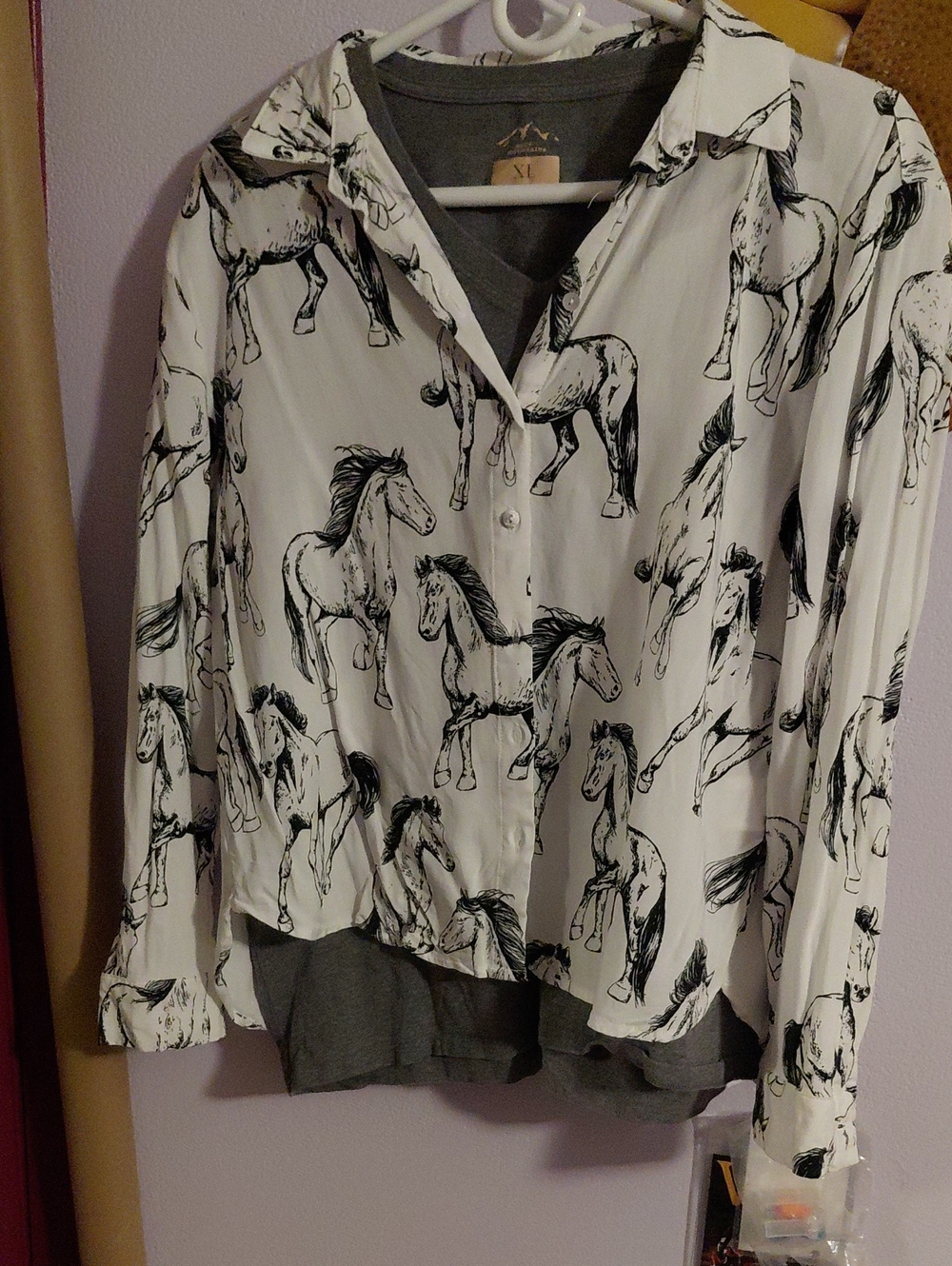 Jane and Delancey White Button-Front Shirt with Black Horse Sketches
